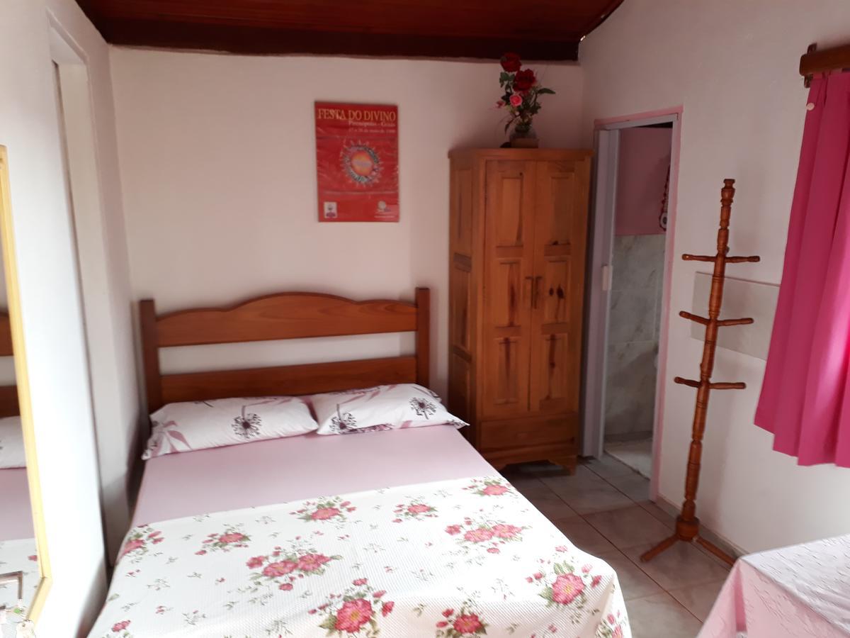 Suites Dona Ilda Пиренополис Экстерьер фото